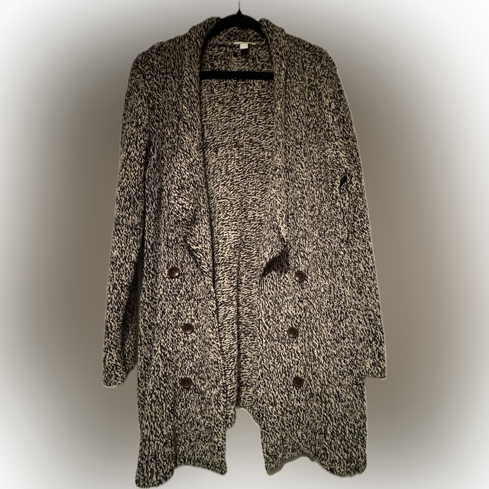 Astars Size Large Sweater Cardigan w/ open front and button detail. Super soft!